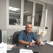 دکتر فرهاد اقبالی