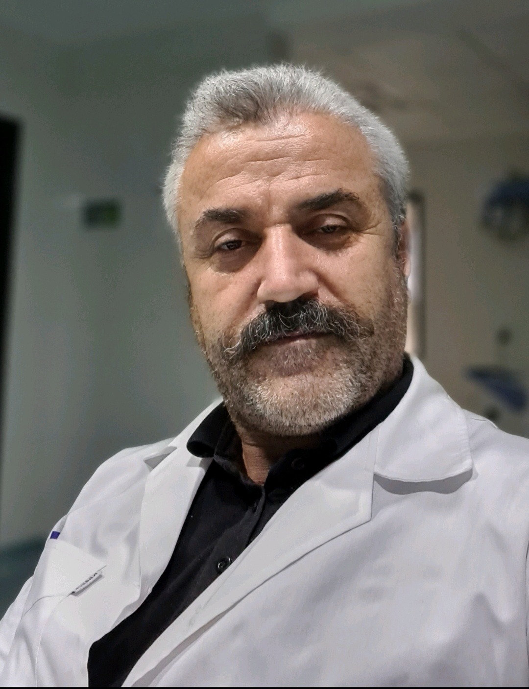 دکتر مهران لنگری