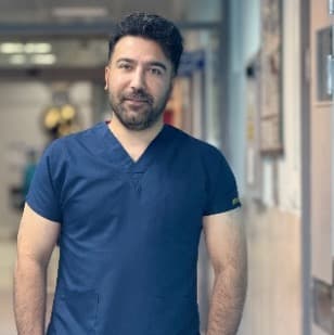 دکتر اسماعیل پاراد, متخصص گوش، حلق و بینی