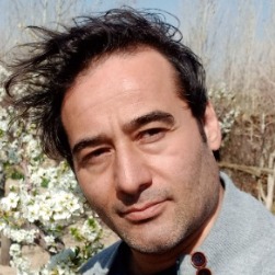 دکتر حمید اکبری