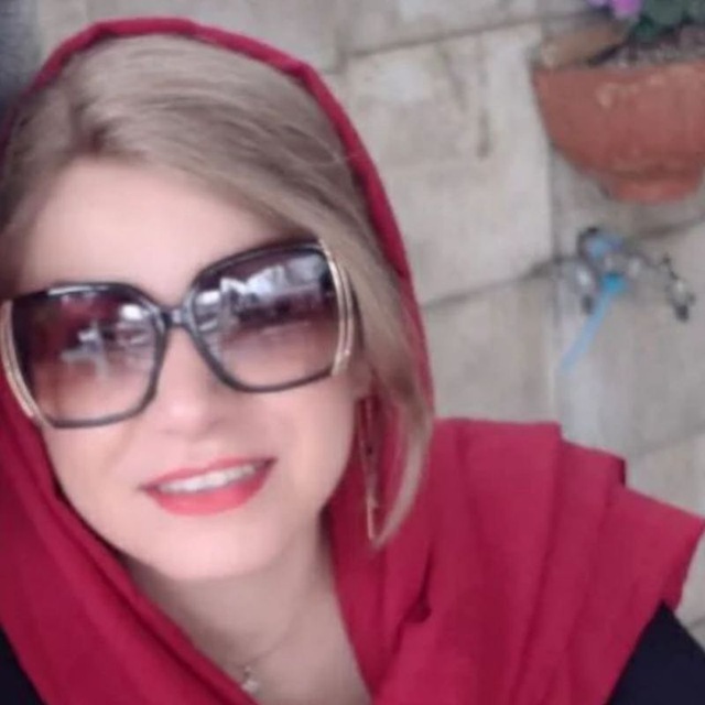 پگاه علیزاده