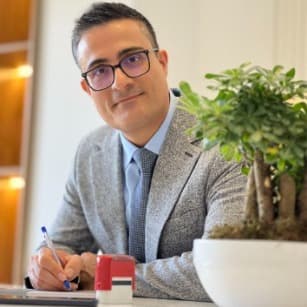 دکتر مهران پیرسحرخیز, متخصص جراحی عمومی