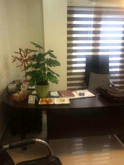 gallery-item