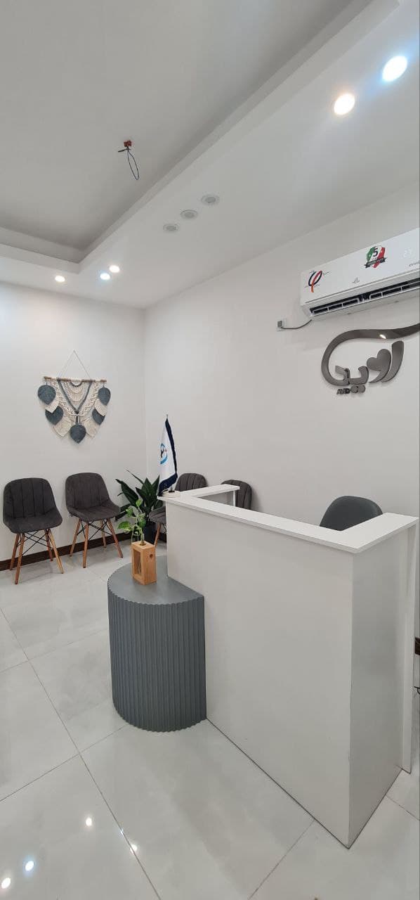 gallery-item