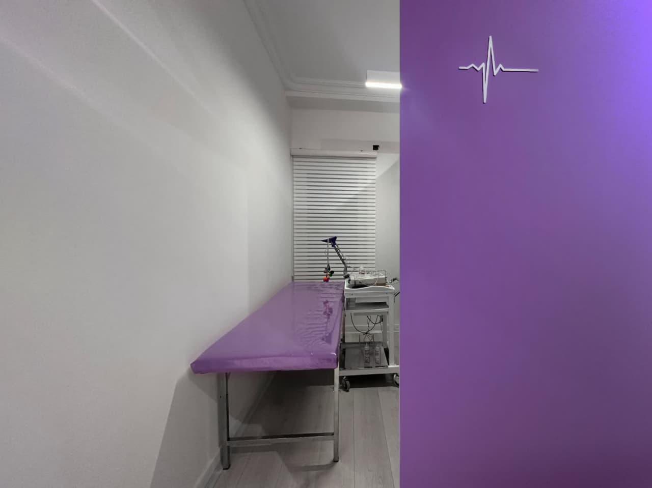 gallery-item