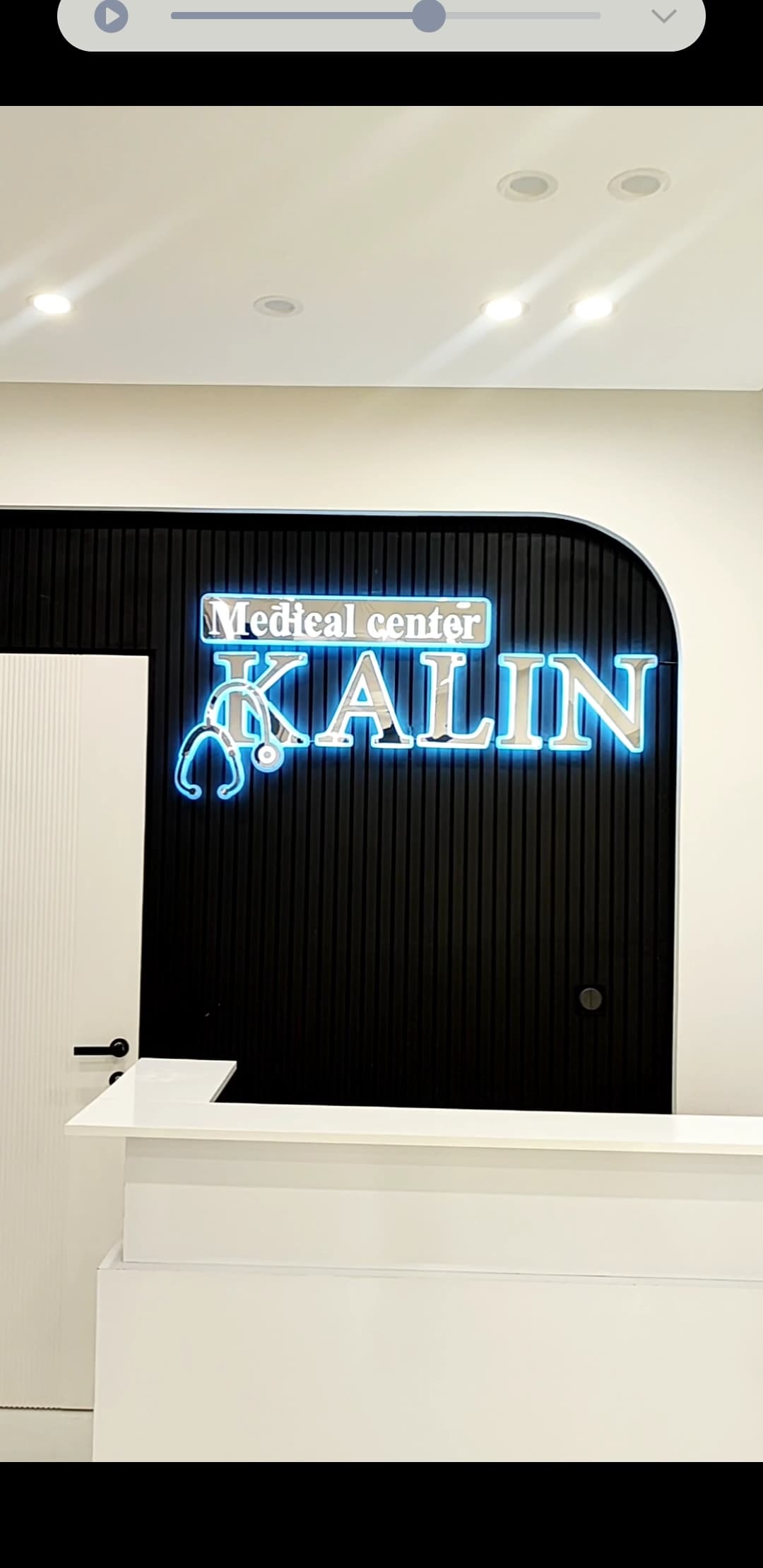 gallery-item