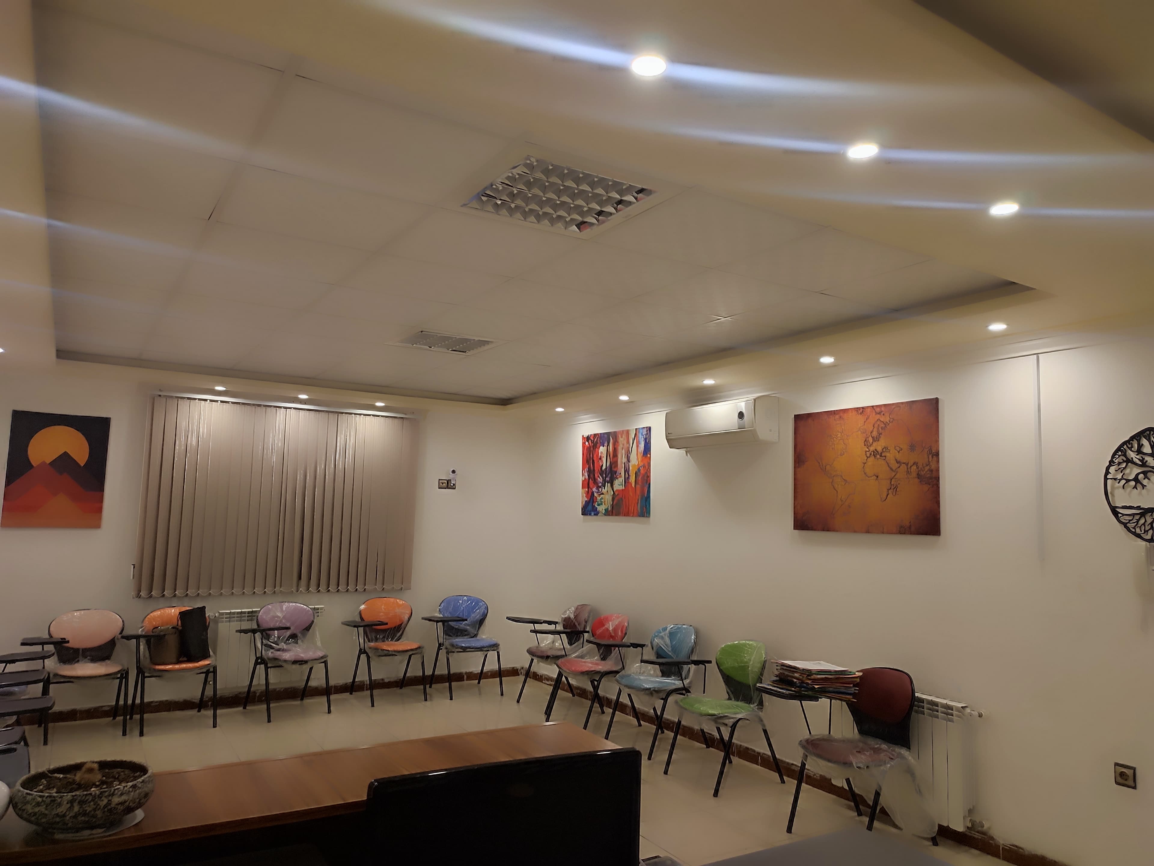 gallery-item