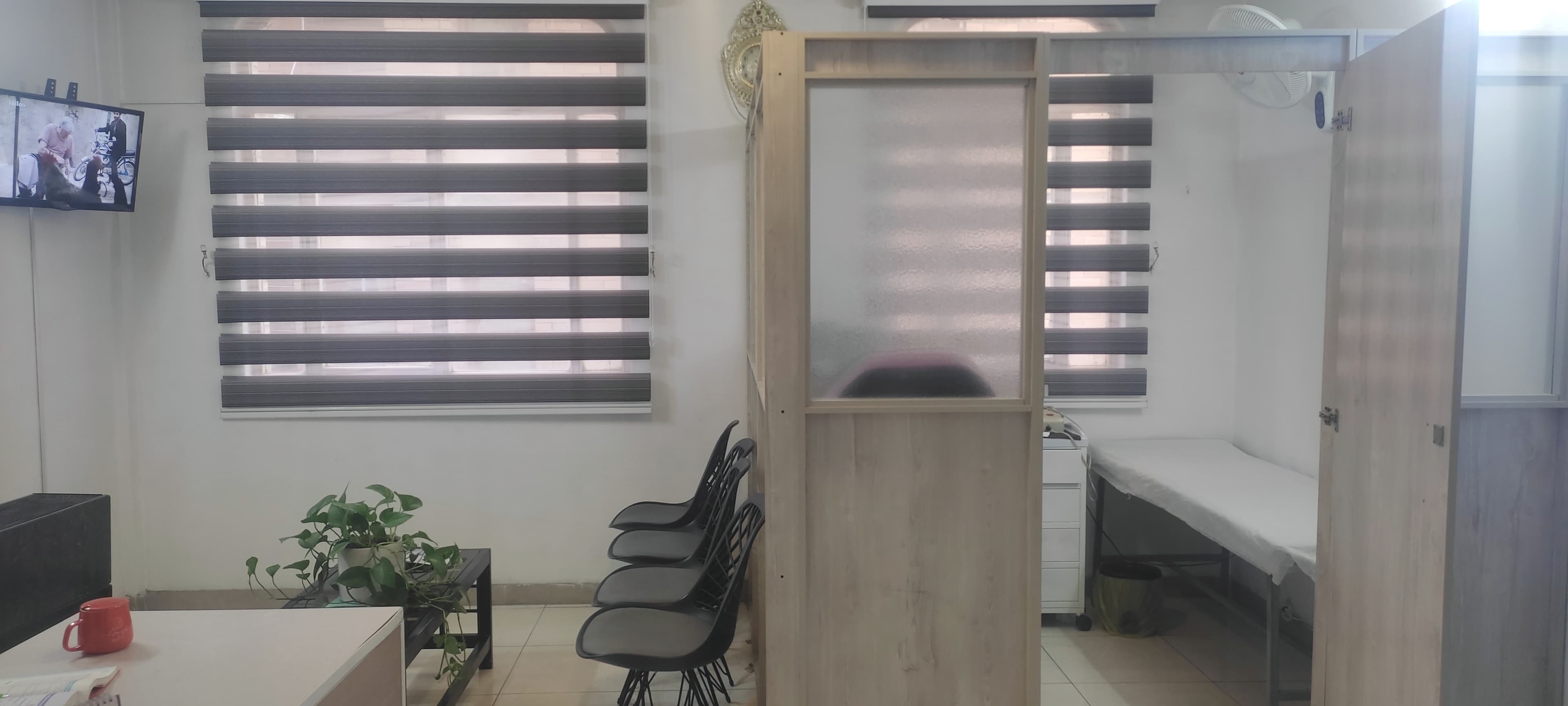 gallery-item
