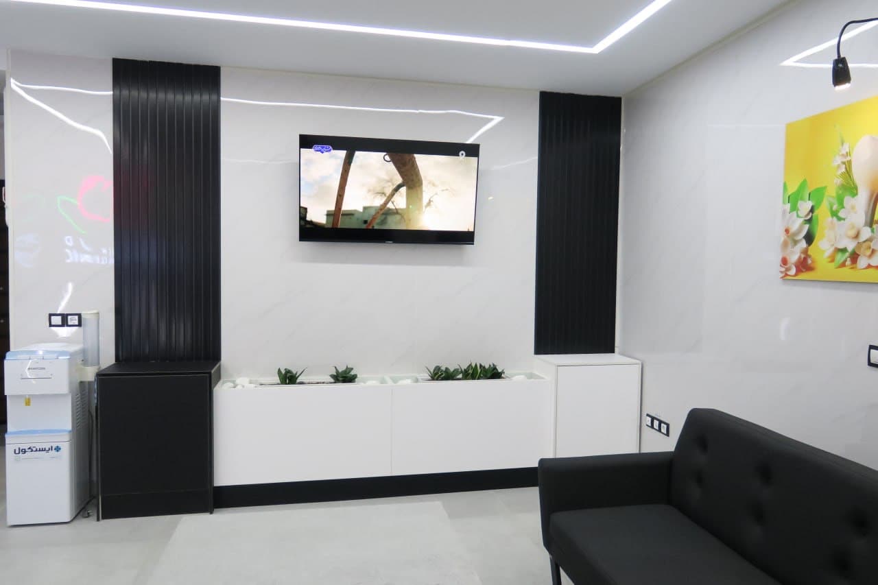 gallery-item