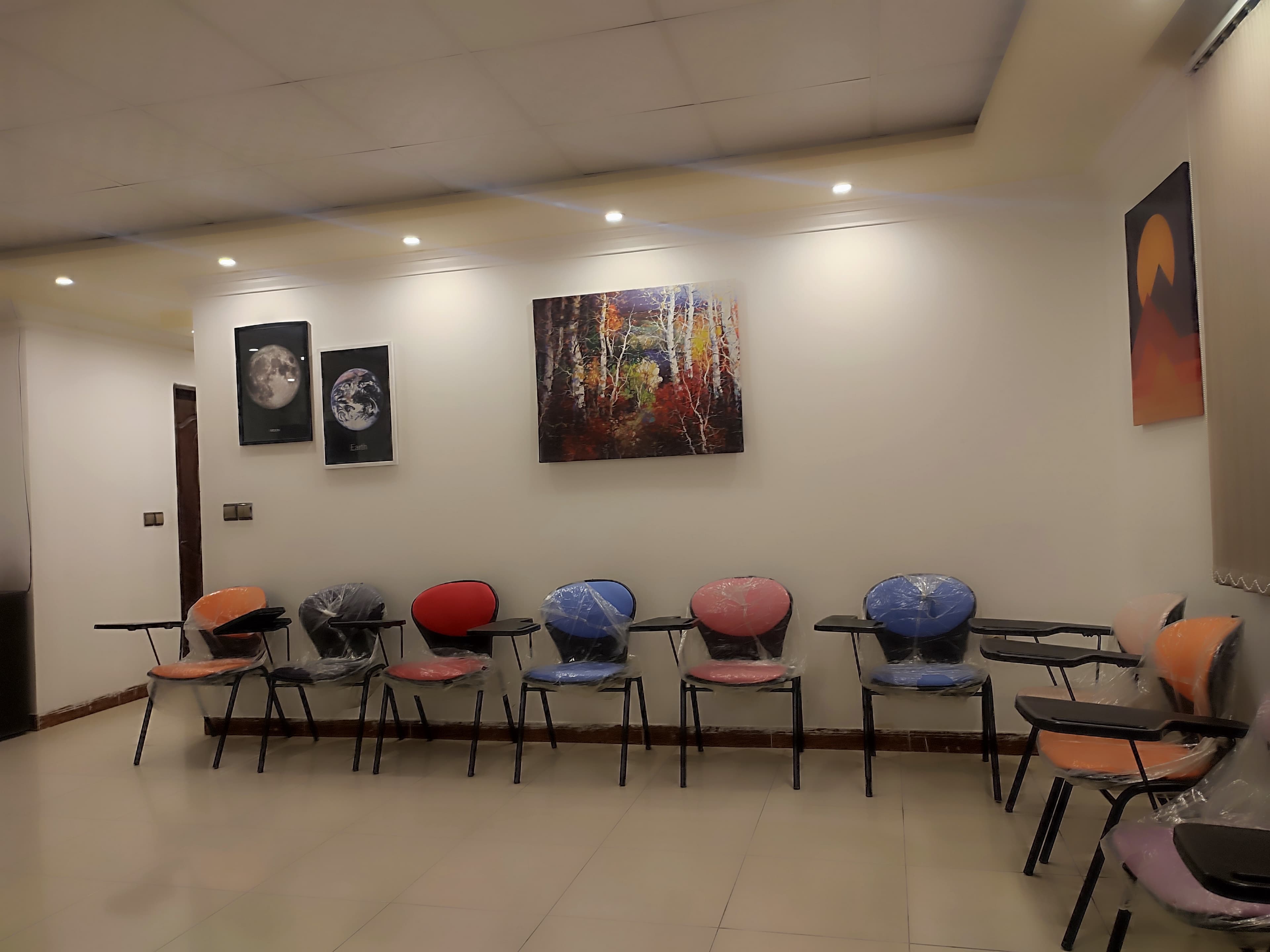 gallery-item