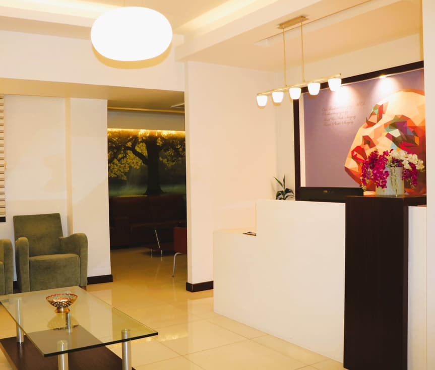 gallery-item