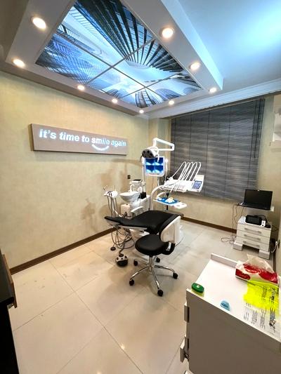 gallery-item