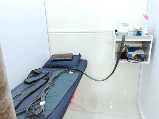 gallery-item