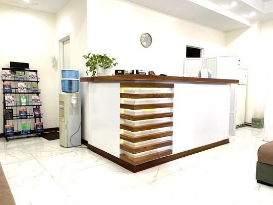 gallery-item