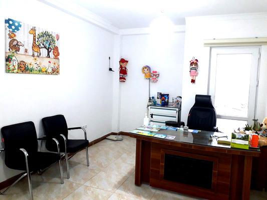 gallery-item
