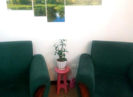 gallery-item