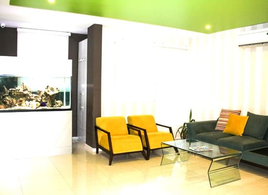 gallery-item