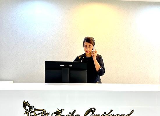 gallery-item