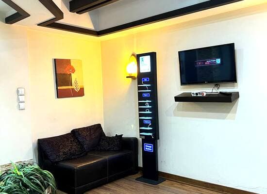 gallery-item