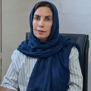 عذرا عسگری