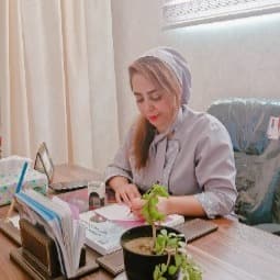 افسانه ترابی, کارشناس مامایی