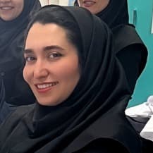 دکتر هانیه پیرسا, متخصص داخلی