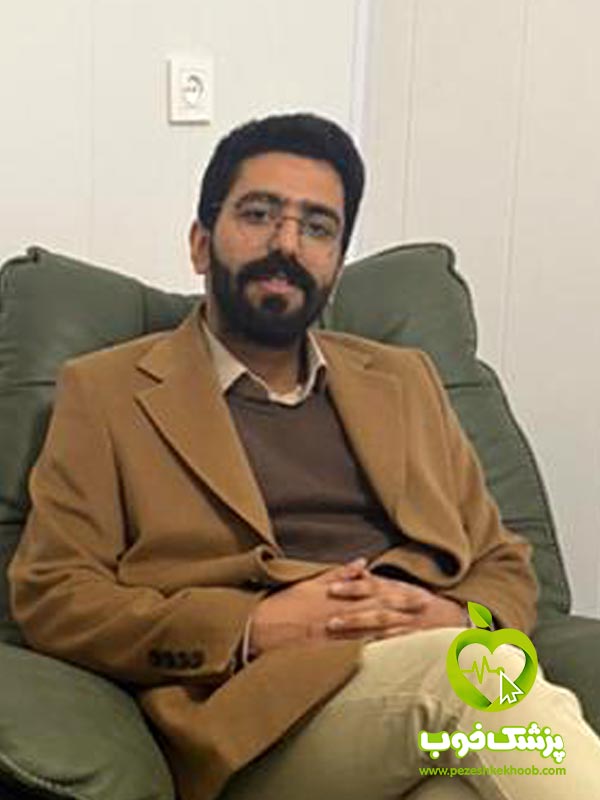 دکتر امیرحسین اکبری