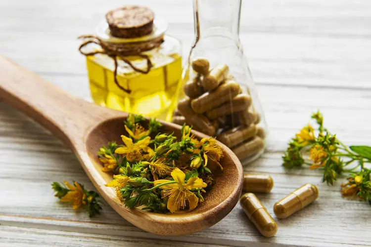 نمایی از داروهای گیاهی ضد افسردگی و آرام‌بخش طبیعی برای کاهش اضطراب