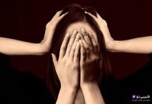 فردی با علائم روان‌تنی و تاثیرات استرس بر بدن