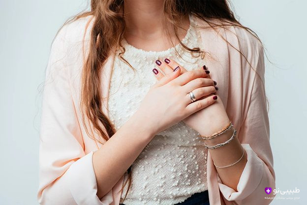 زنی که از تپش سریع قلب رنج میبرد